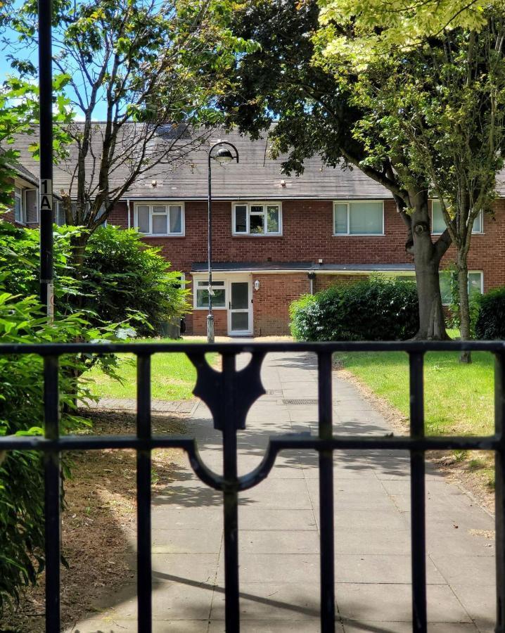 Nr Birmingham City Centre, 5 Bed, Luxe Inn エクステリア 写真
