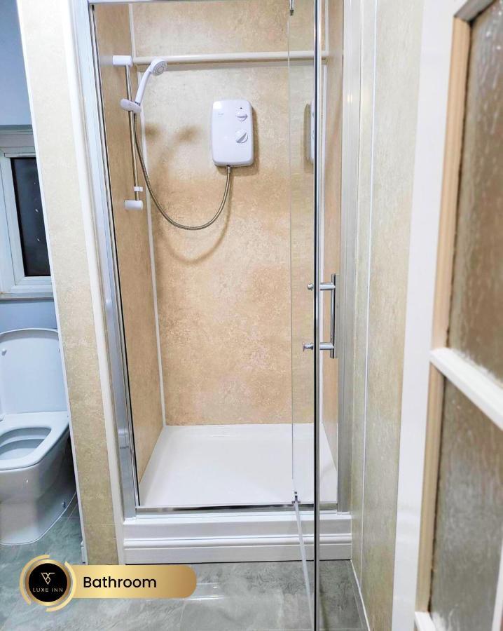 Nr Birmingham City Centre, 5 Bed, Luxe Inn エクステリア 写真